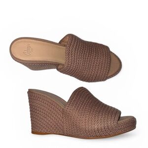 Castaner Jela 98mm Knitted Sandal Wedge in Tan Size 39 US 8